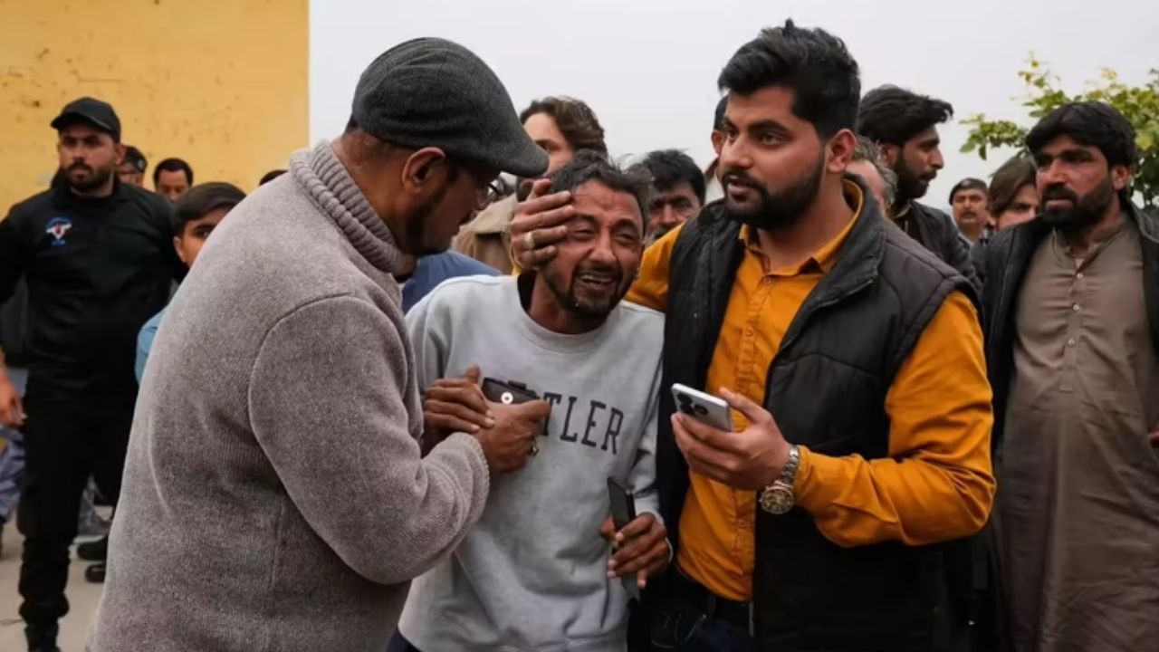 इस्लामाबाद में शिया मस्जिद में आत्मघाती हमला, 31 पाकिस्‍तानियों की मौत, 170 घायल