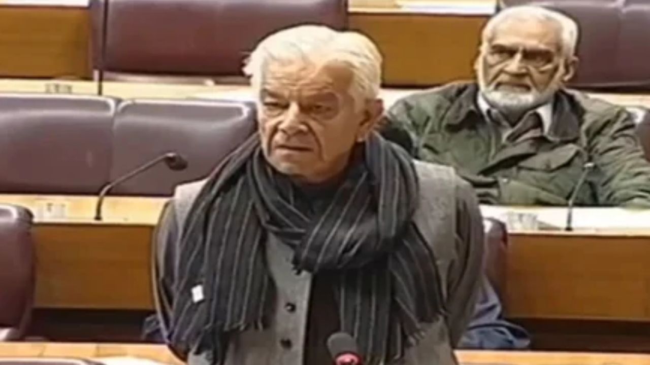 अमेरिका ने हमें टॉयलेट पेपर की तरह किया इस्तेमाल’, पाकिस्तानी संसद में छलका ख्वाजा आसिफ का दर्द