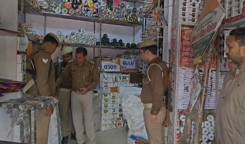 चाइनीज मांझें को लेकर अलीगढ़ पुलिस ने चलाया चेकिंग अभियान