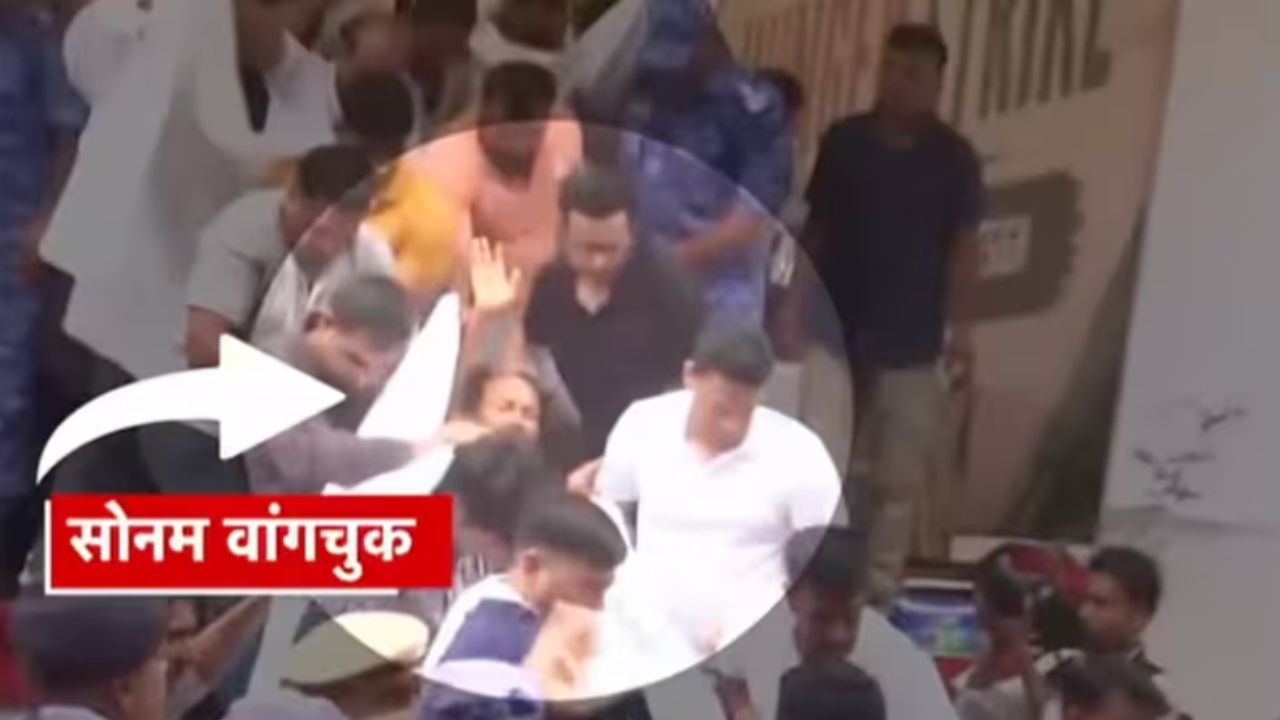 Video:वांगचुक को पुलिस अस्पताल ले गई, अनशन का 21वां दिन:CJP फाउंडर दीपके ने भूख हड़ताल शुरू की, कहा- सोनम सर को गालियां दीं, घसीटा गया