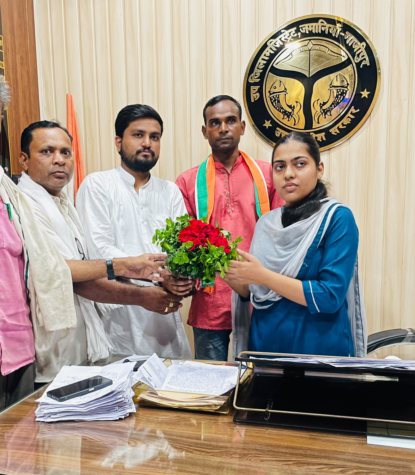 गाज़ीपुर: जमानियां में नवागत एसडीएम से मिले कांग्रेस नेता, विकास पर जताई उम्मीद