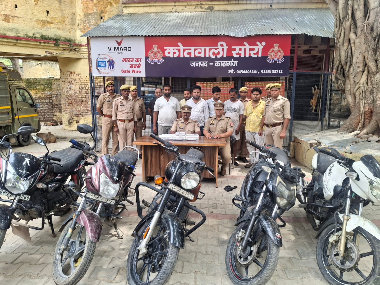 Video:कासगंज में जुए के अड्डे पर पुलिस का बड़ा छापा, 7 गिरफ्तार